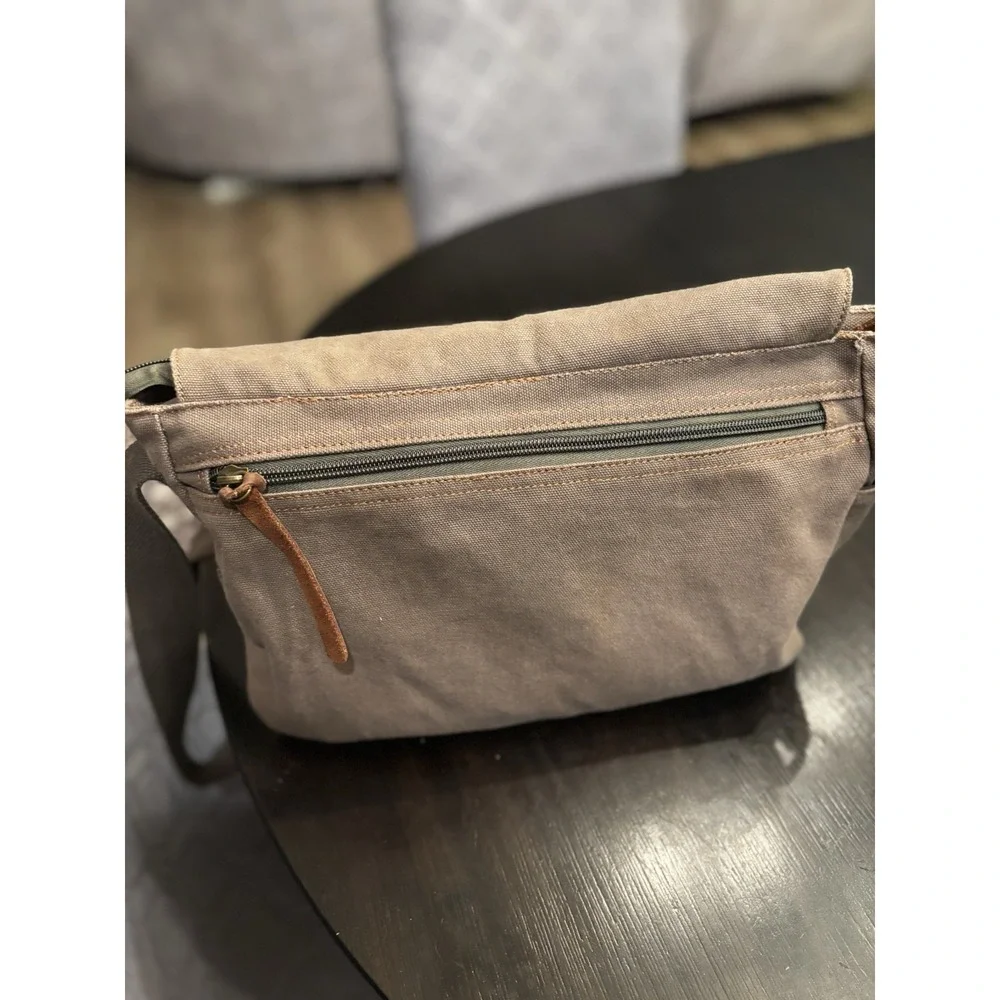 Augur Canvas Messenger Bag Adjustable Strap Pockets Brown Durable Rugged